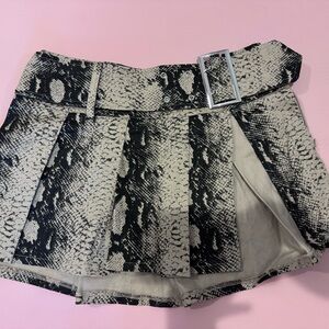 AKIRA Black and Cream Snake Print Skirt
